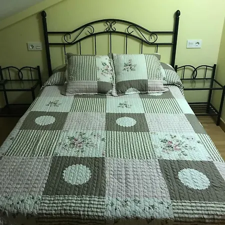 Casa Leo Holiday home